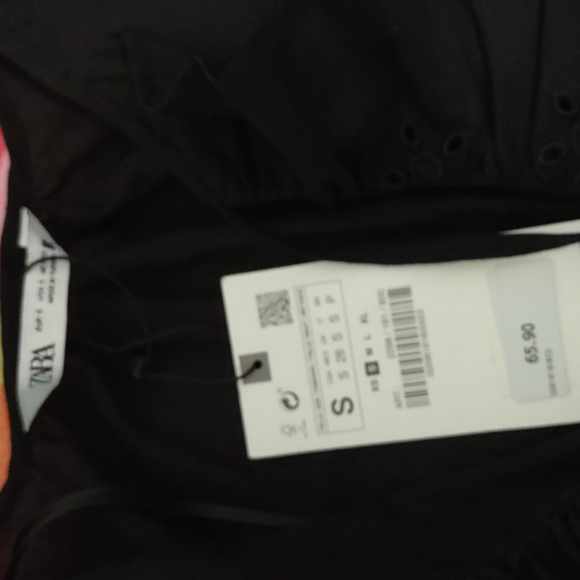 ZARA eyelet ruffled dress - Picture 11 of 13